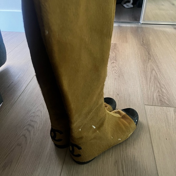 Chanel calf hair boots- balding throughout, size 7 - Picture 3 of 4